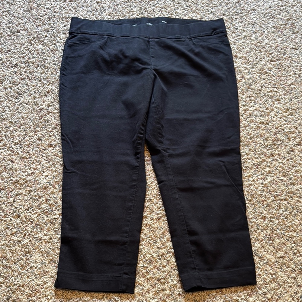 St. John’s Bay Black Ankle Pants